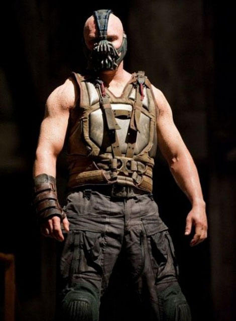 warner-releases-new-dark-knight-rises-bane